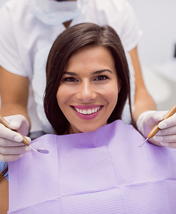 Limpeza e Clareamento Dentário